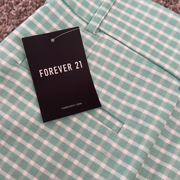 NWT FOREVER 21 SKIRT SIZE SMALL - Picture 3 of 5